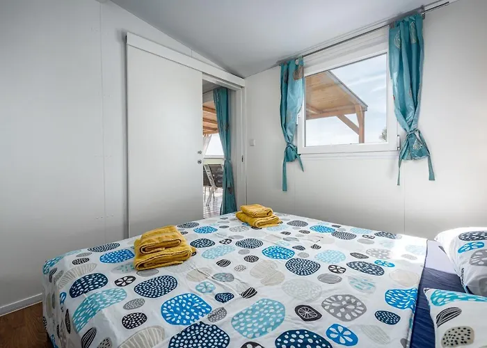 Panorama Mobile Homes In Park *