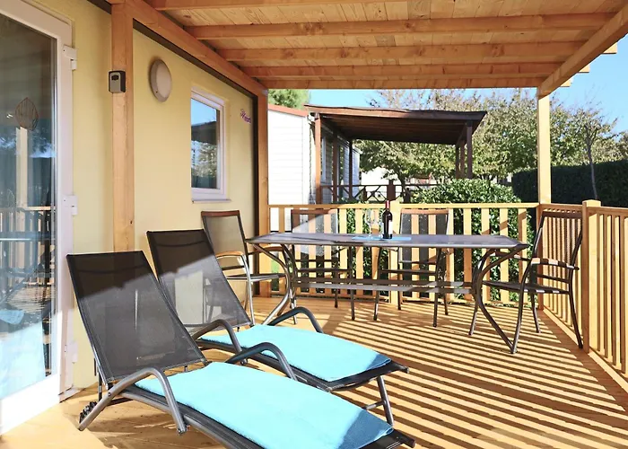 Panorama Mobile Homes In Park *